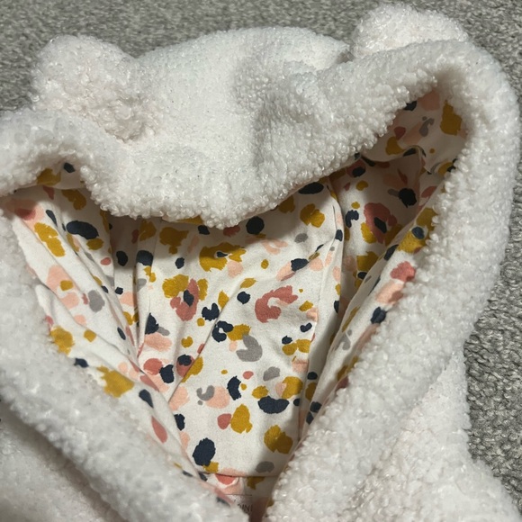 Off White Sherpa Vest with Ears on hood. Size 2t EUC - Picture 3 of 6